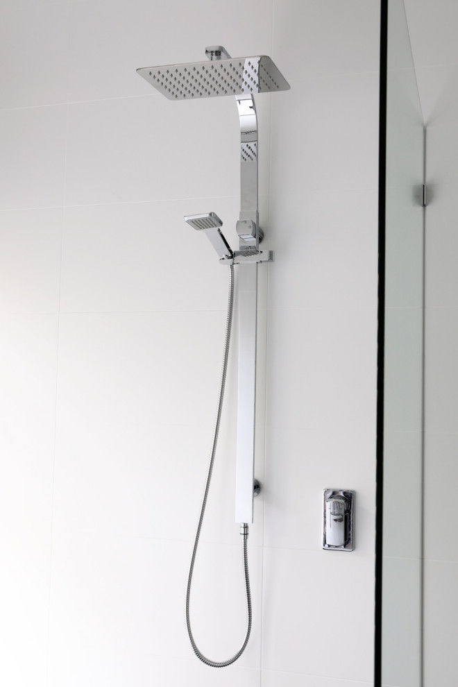 Photo of a contemporary bathroom in Perth.