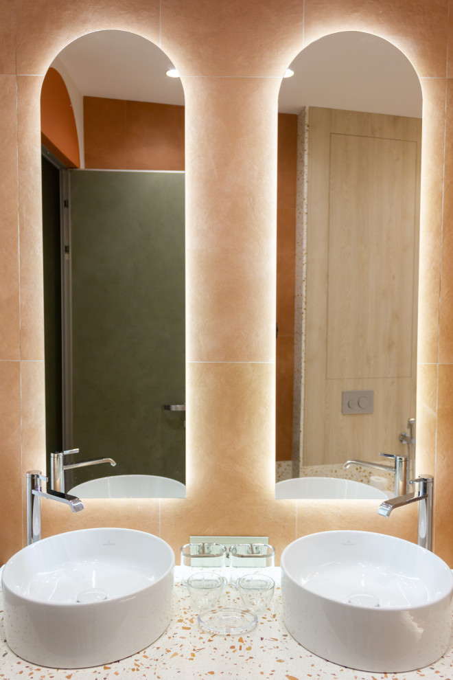 Design ideas for a medium sized classic bathroom in Moscow.