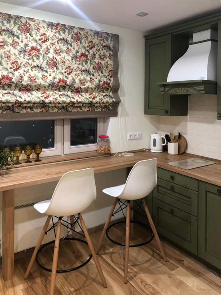 Уютная кухня в деревенском стиле