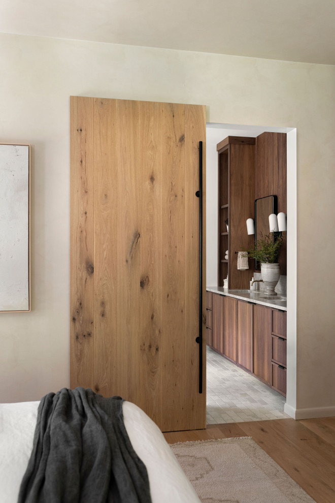 Inspiration for a transitional home design remodel in Nashville