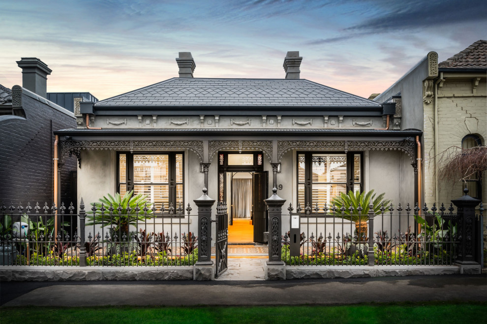 Inspiration for a victorian front house exterior in Melbourne.