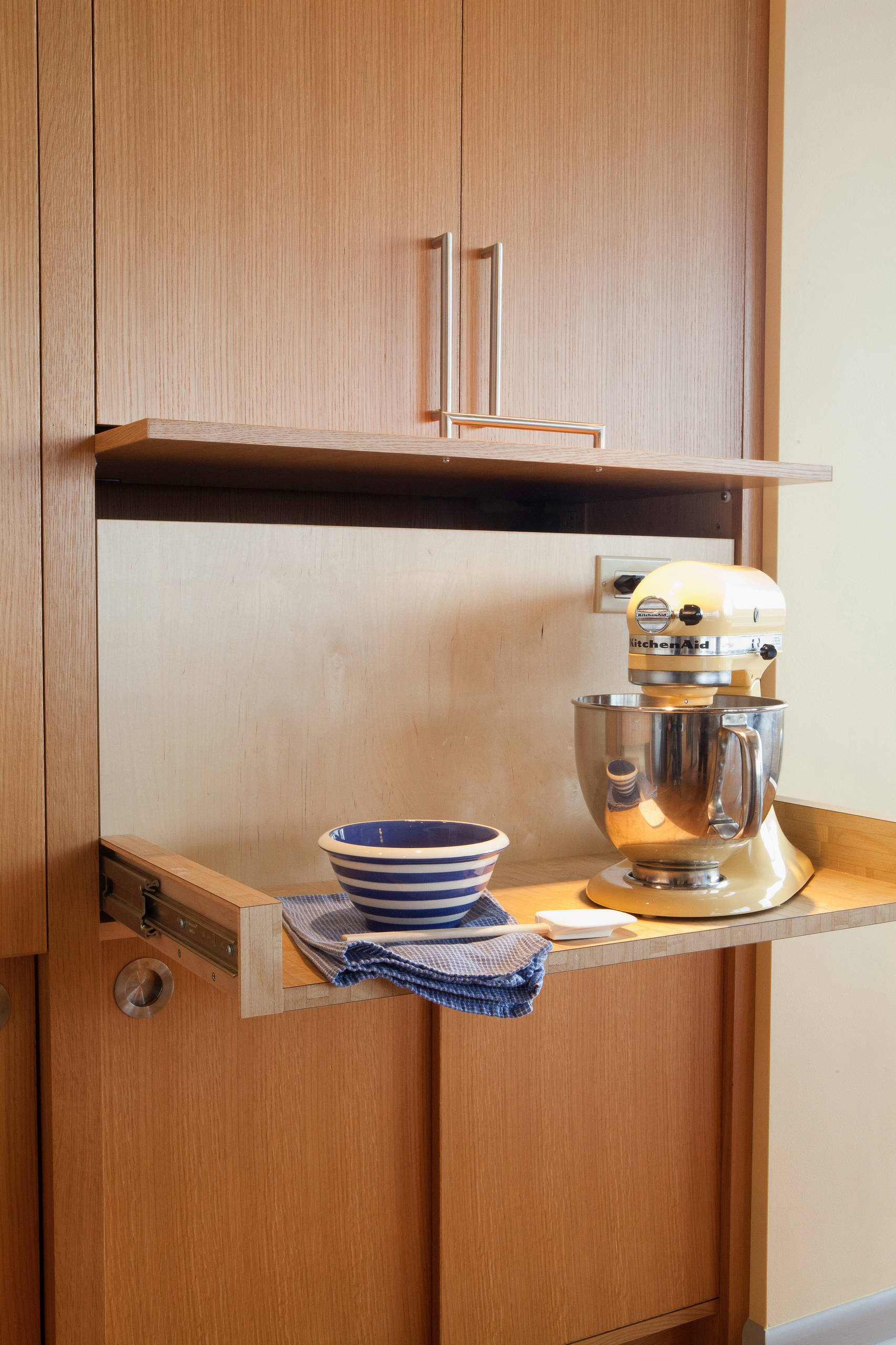 Stand Mixer Storage Ideas - Declutter in Minutes