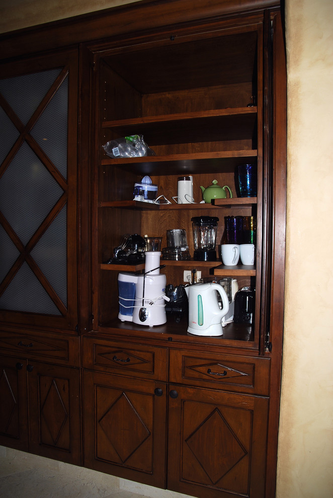 Example of a classic kitchen design in Other