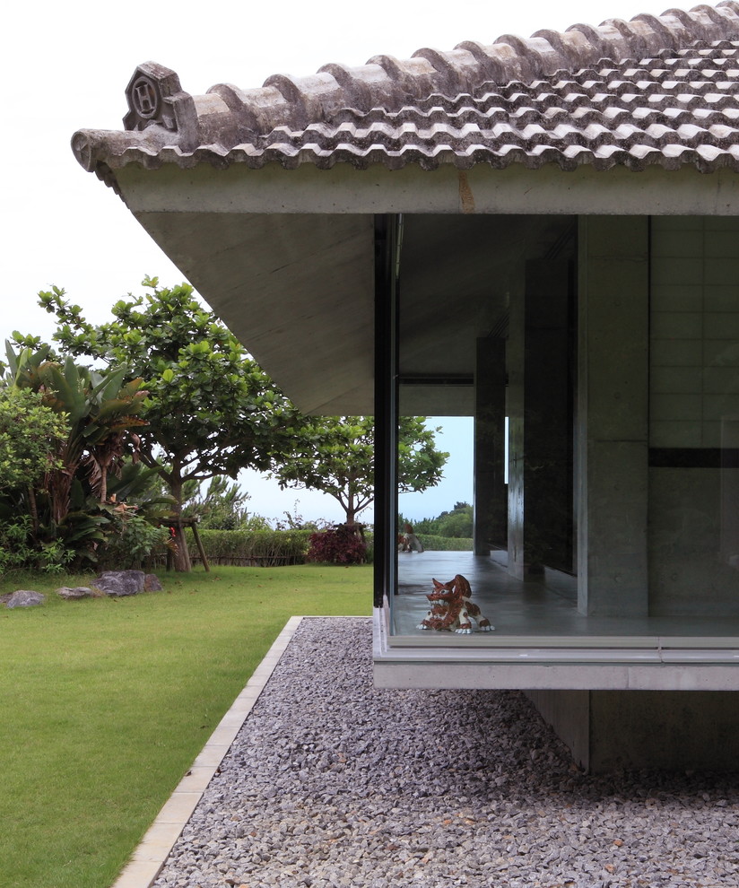 Foto de terraza de estilo zen pequeña