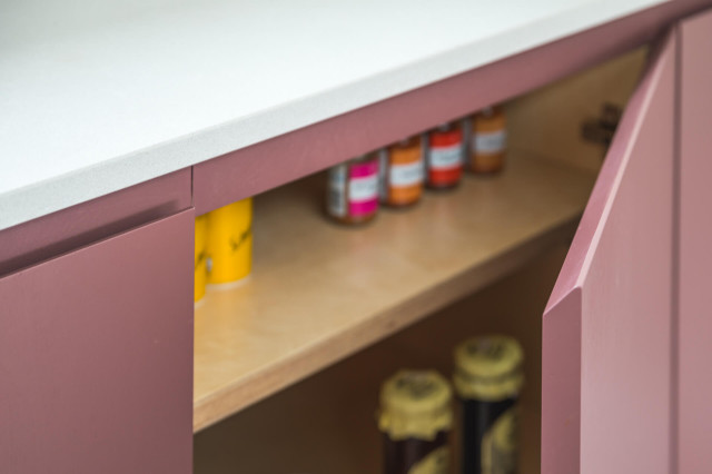 Handleless Plum Kitchen contemporary-kitchen