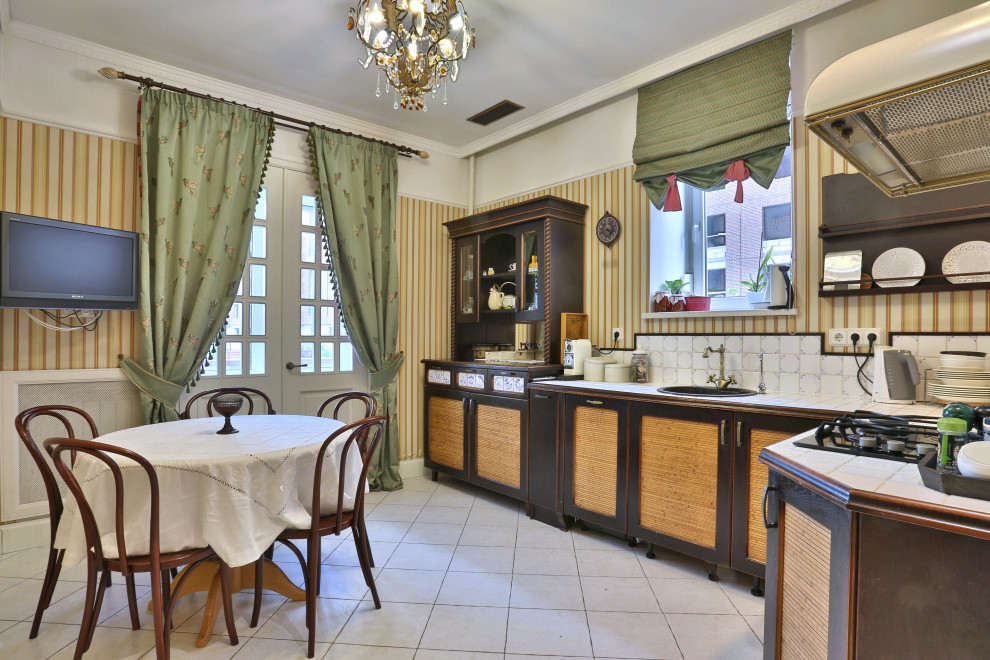 Трехкомнатная квартира на Петергофском