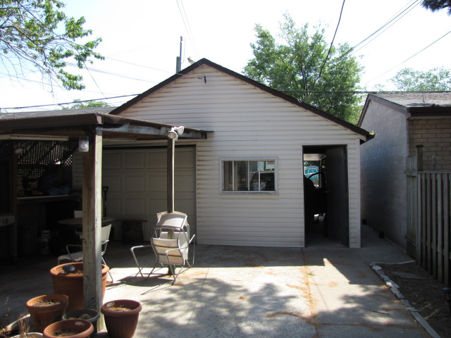 Junction Laneway Suite modern