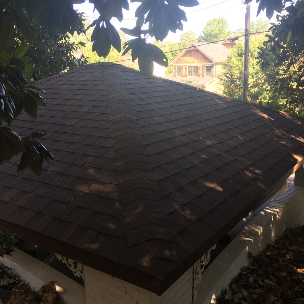 Inspiration for a rustic deck remodel in Atlanta