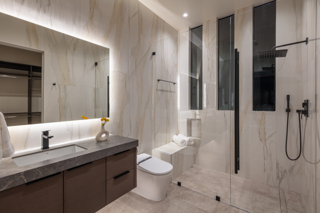 Meyer Residence/Vista Serena modern-badezimmer