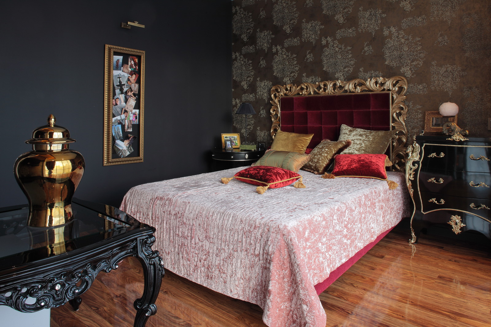 Классика в темных тонах