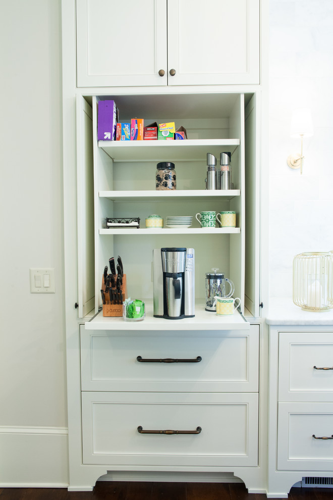 Home design - transitional home design idea in Atlanta