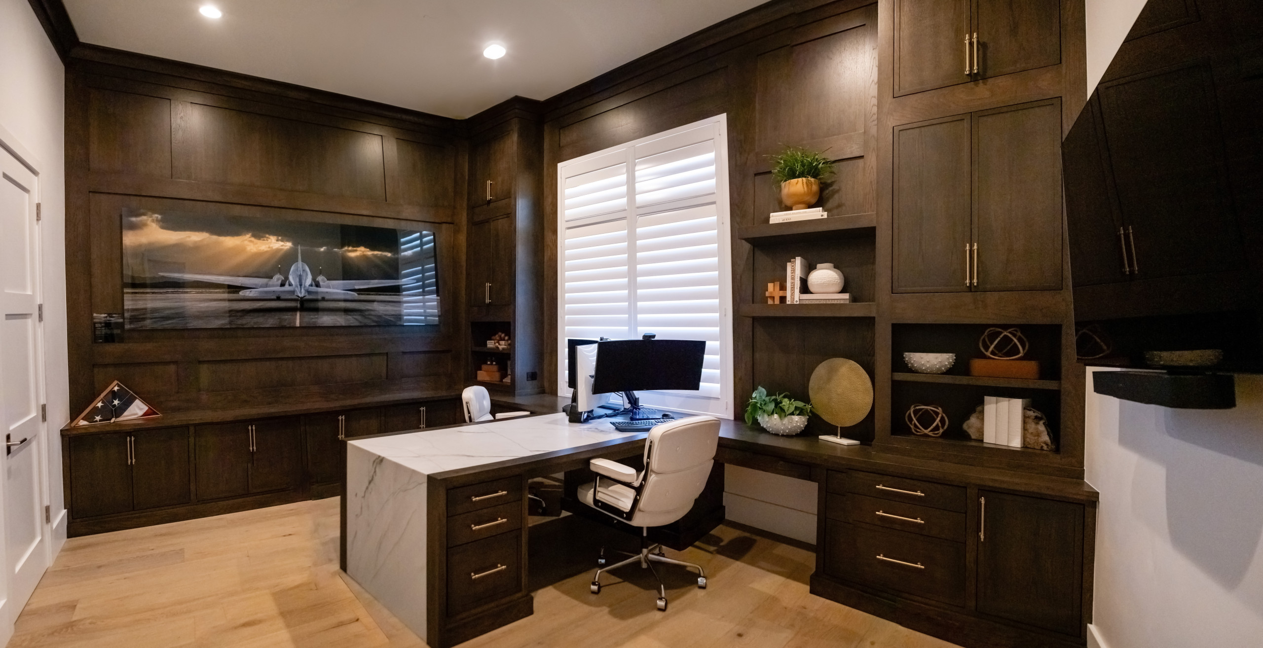 Inspiration for a home office remodel in San Diego
