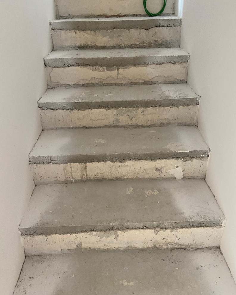 Habillage de marches d’escalier en lame de parquet