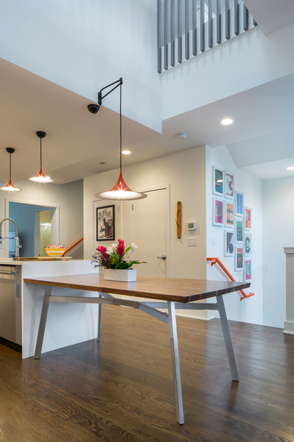 715 Condo contemporary-matplats