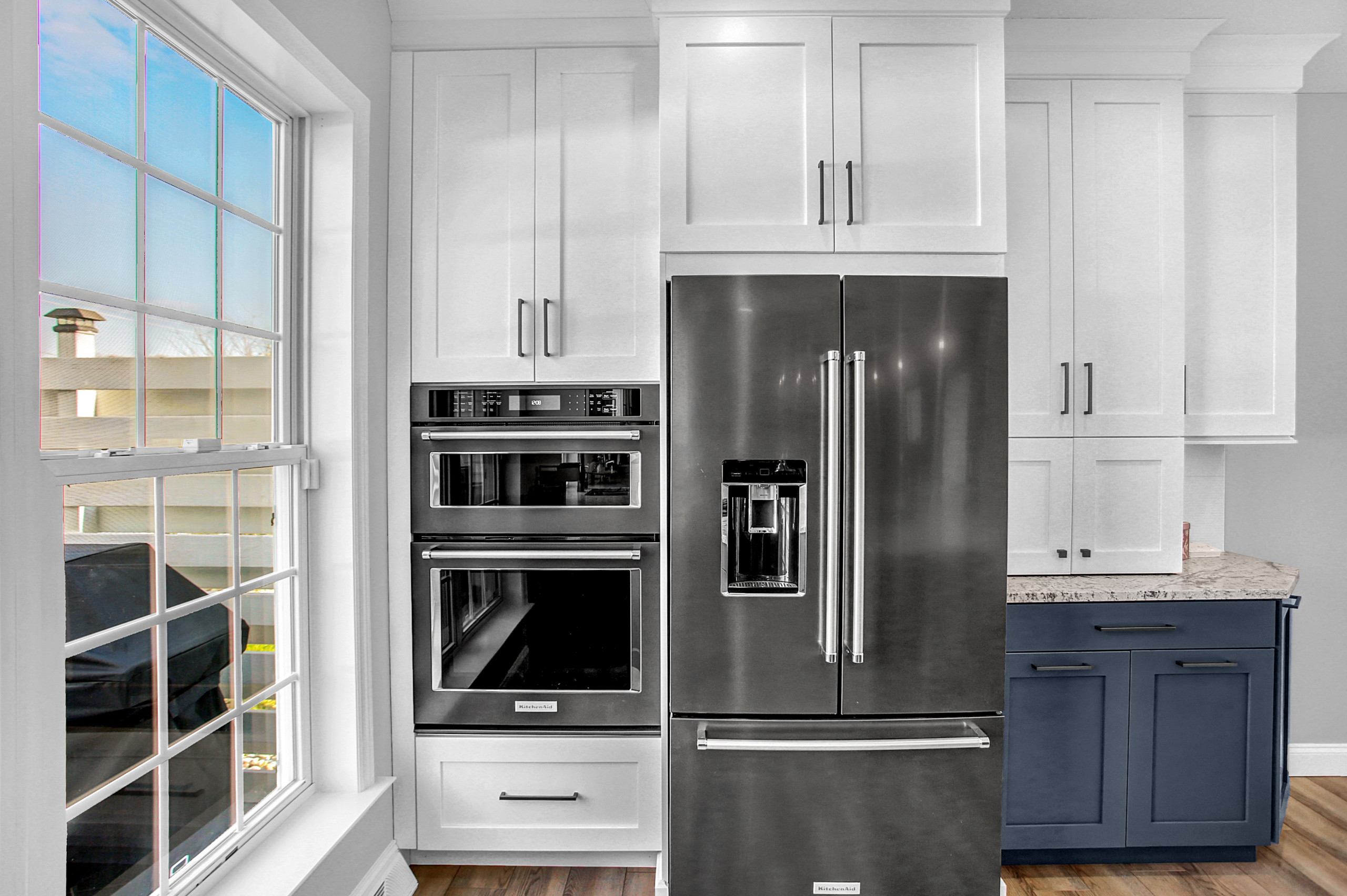 Blue & White Transitional Kitchen Remodel