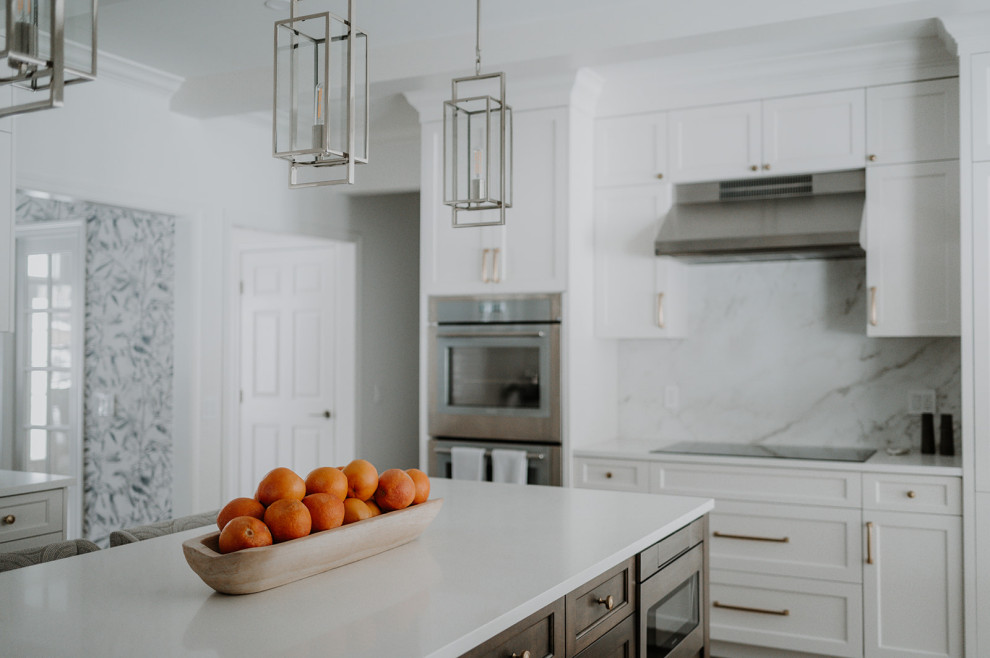 Kitchen - transitional kitchen idea in Cleveland