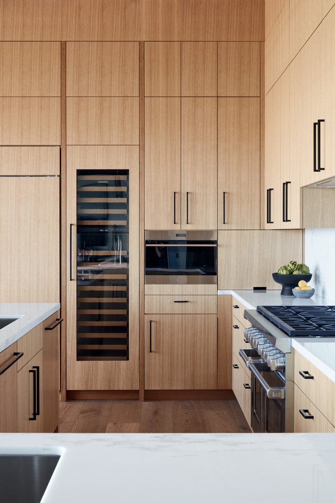 Minimalist kitchen photo in San Francisco
