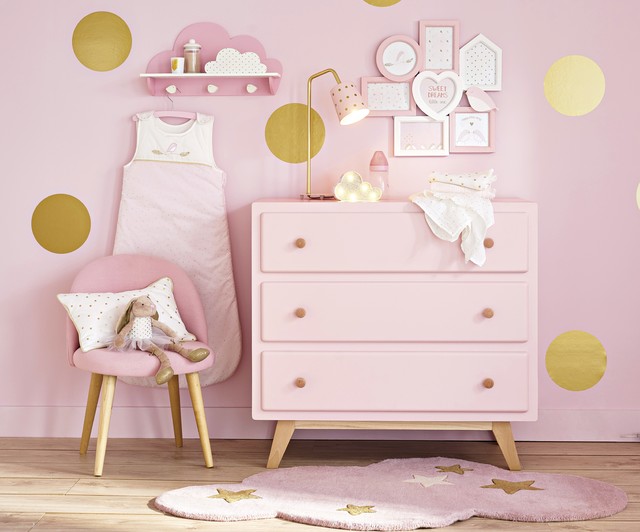 Pink and gold nursery storage | Maisons du Monde shabby-chic-style-nursery