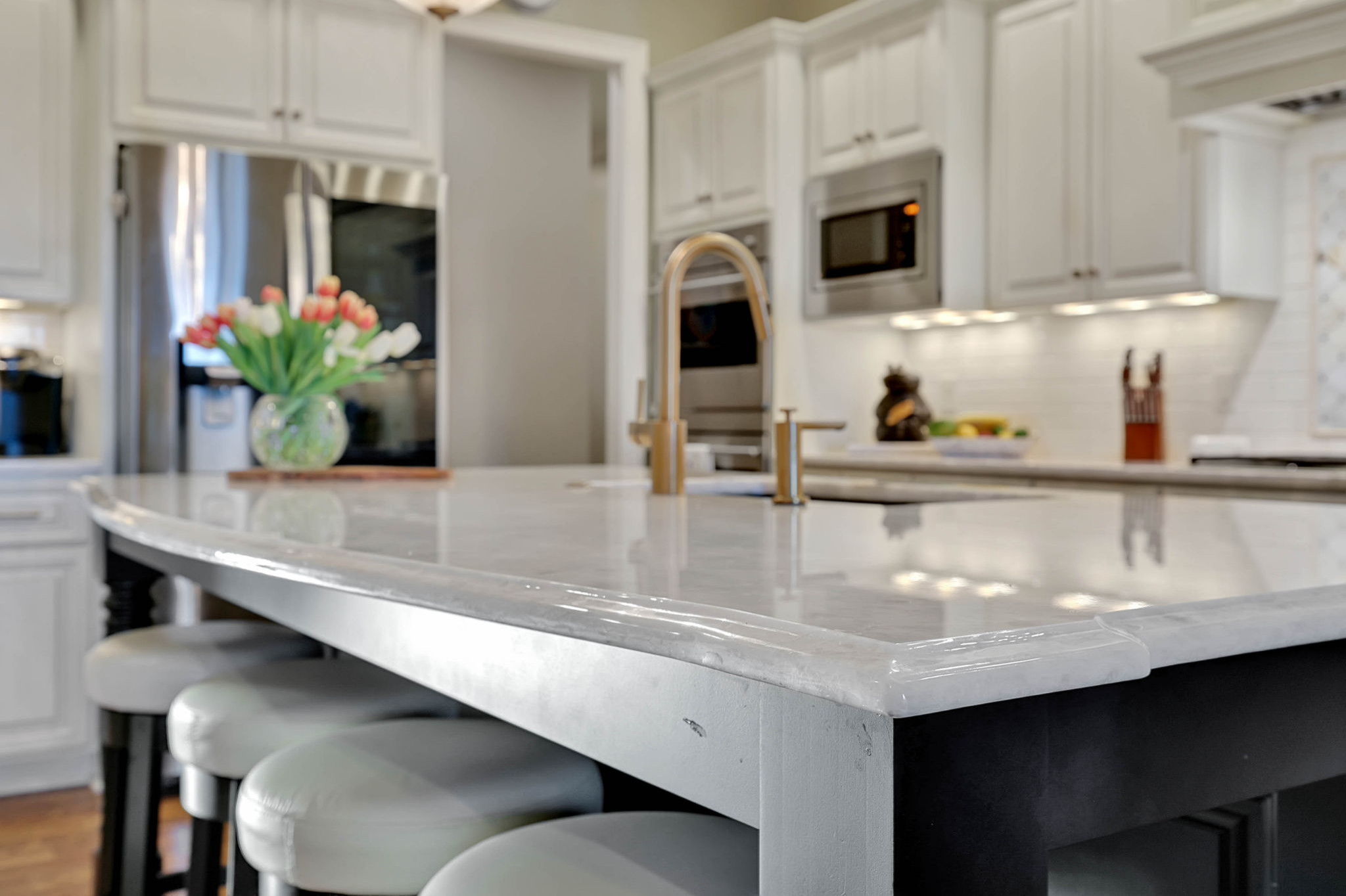 KITCHEN REMODEL: New island is MARBLEOUS