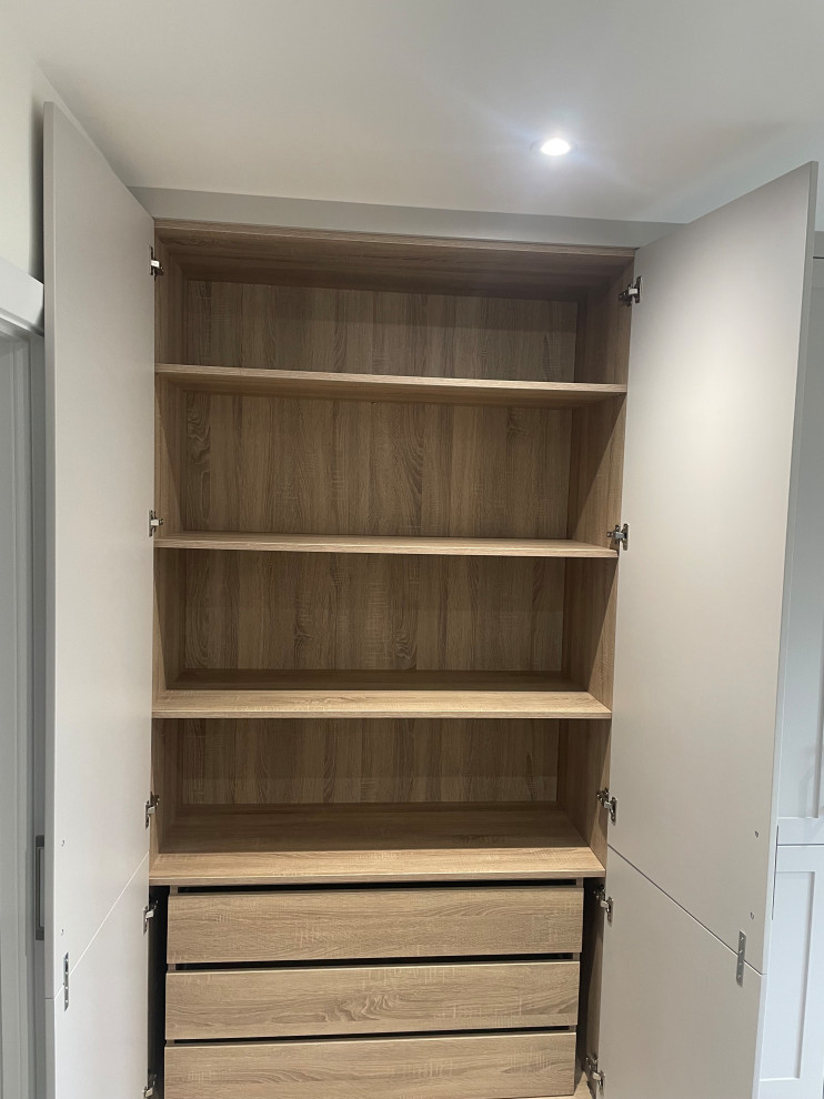 Cornforth grey shaker kitchen