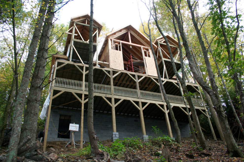 Valle Crucis 386 Little River Road