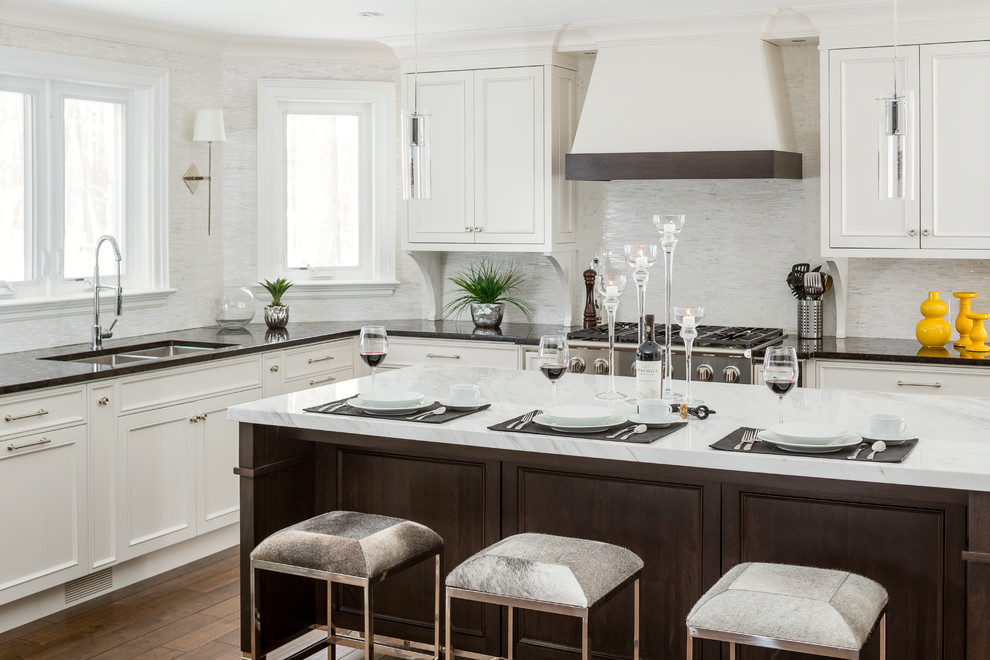 Example of a transitional kitchen design in Toronto