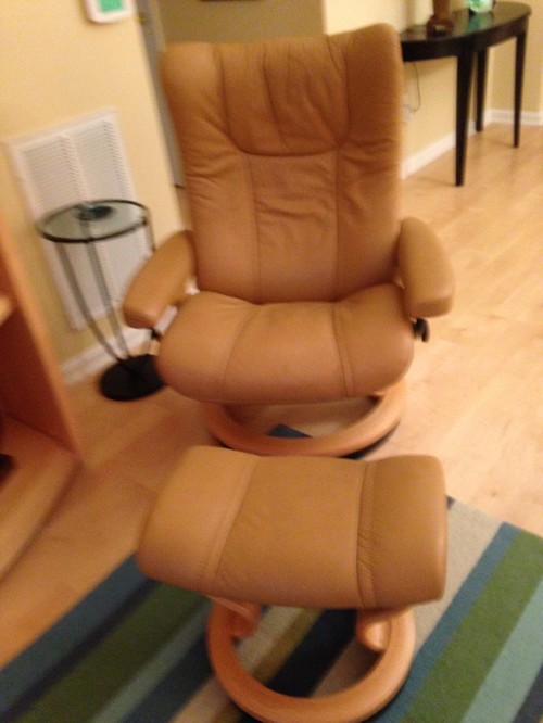 Palliser Furniture Value We Have The Receipts That Show Double Recliner Was 4000 And Single Chair Ottoman Were 1500 Is Anyone Familiar With This Brand Re