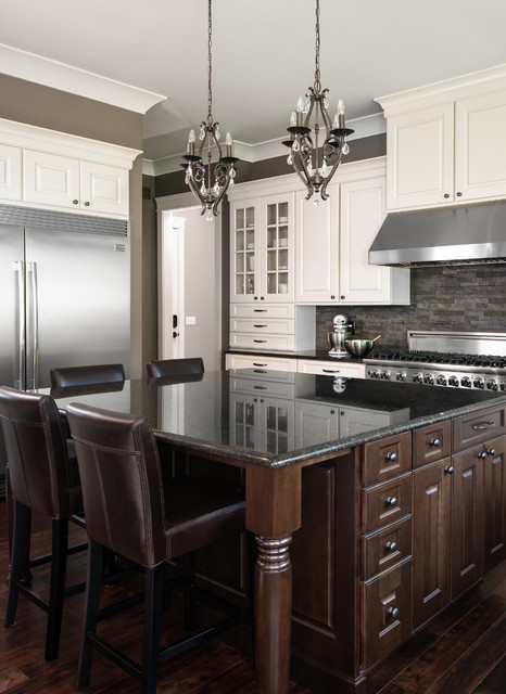 Bloomfield New Construction klassisch-modern-kueche