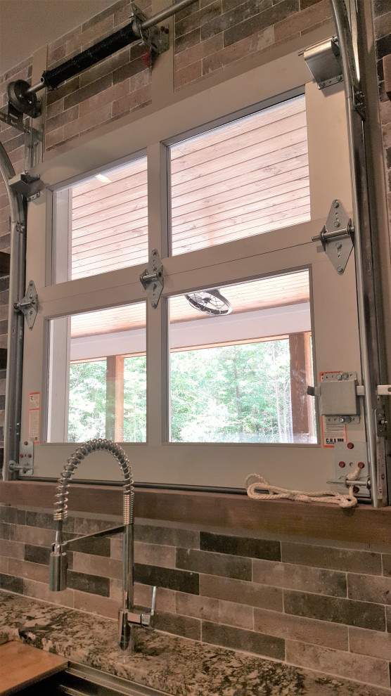 Inspiration for a transitional kitchen remodel in Austin