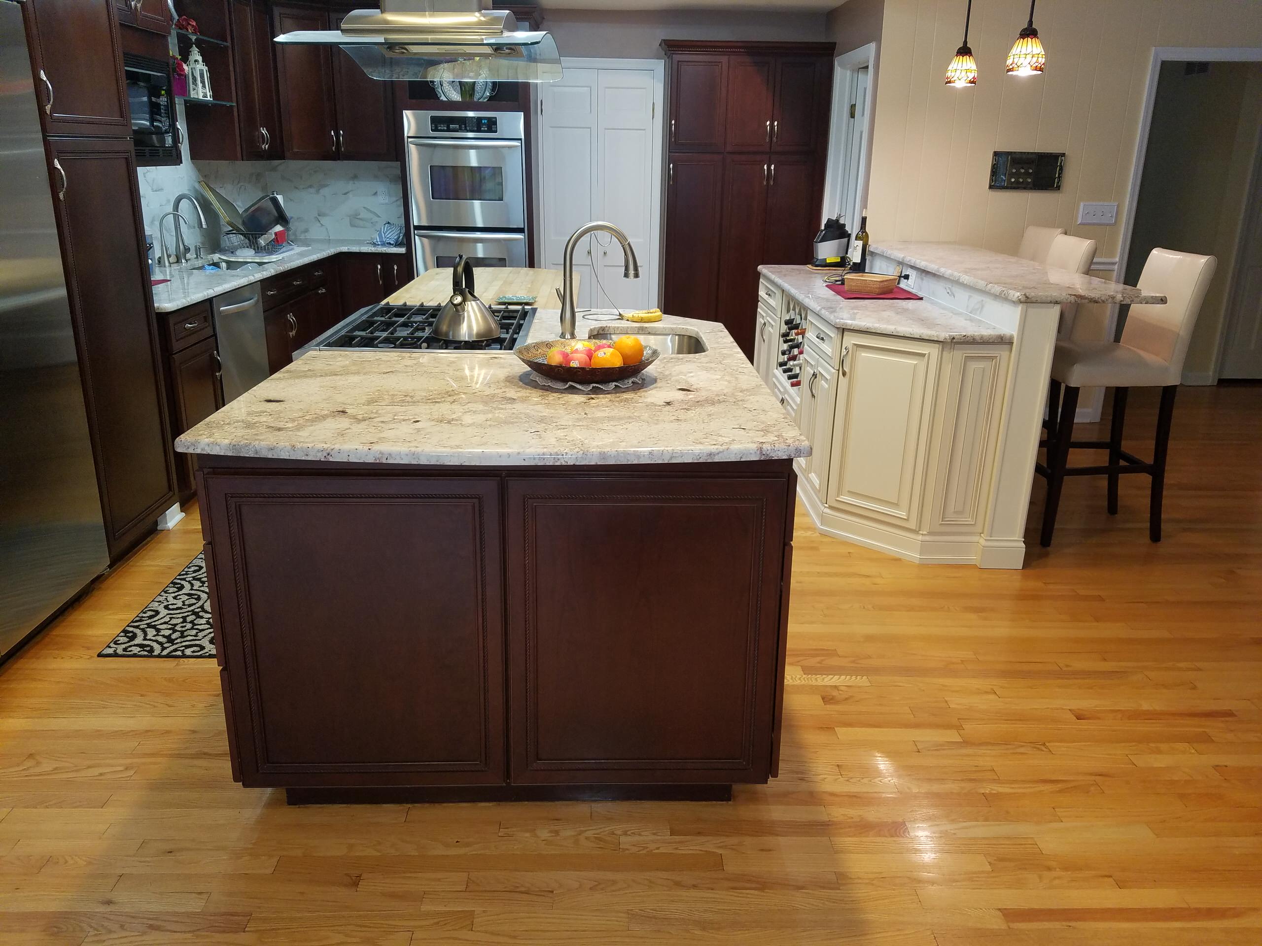 Kitchen Remodel on Sunrise Drive in Hold