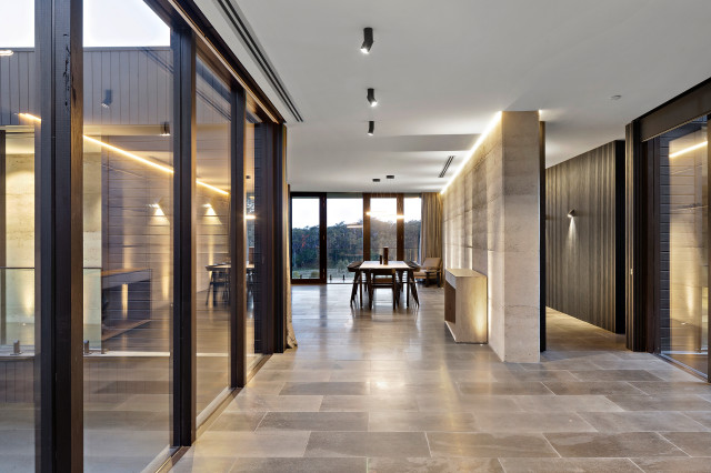 Merricks contemporary-hall
