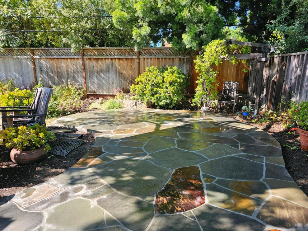Campbell | Hardscape Bluestone In Irregular Pattern.