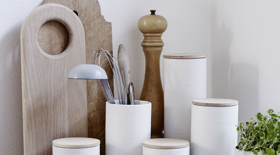 75 Beautiful Kitchen With Louvered Cabinets And Green Backsplash Pictures Ideas August 2020 Houzz