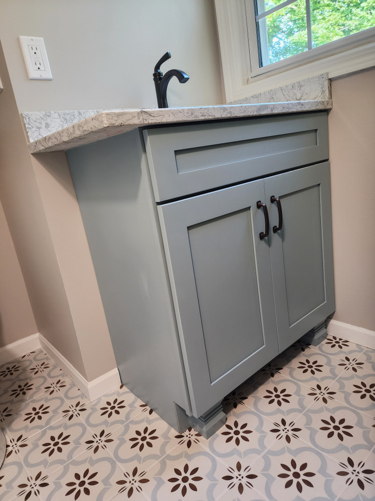 Hillsdale 1934 Cape Cod Kids Bath Remodel