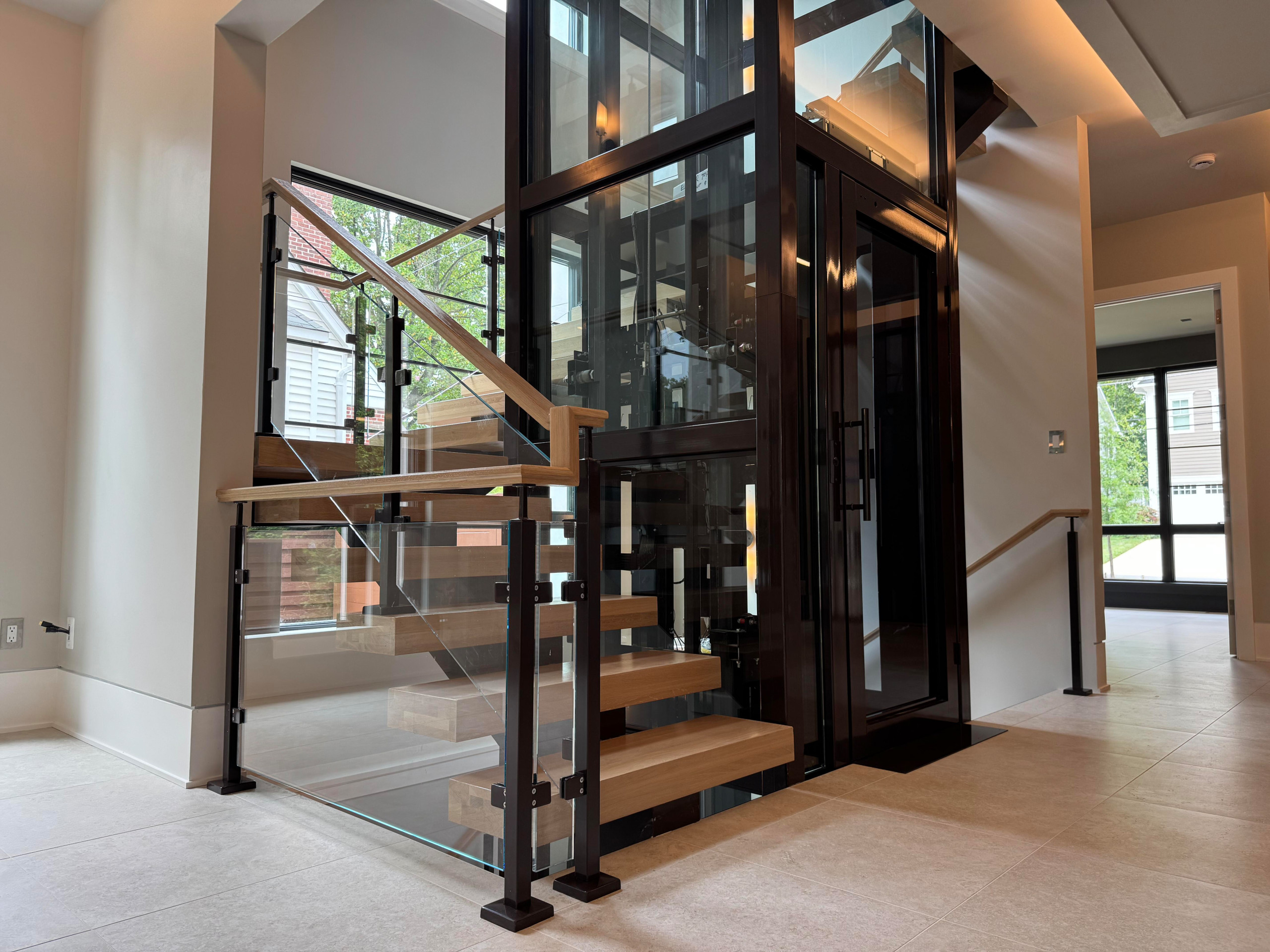 136_Modern Mono-Beam Encircling Glass Elevator, Bethesda, MD 20814