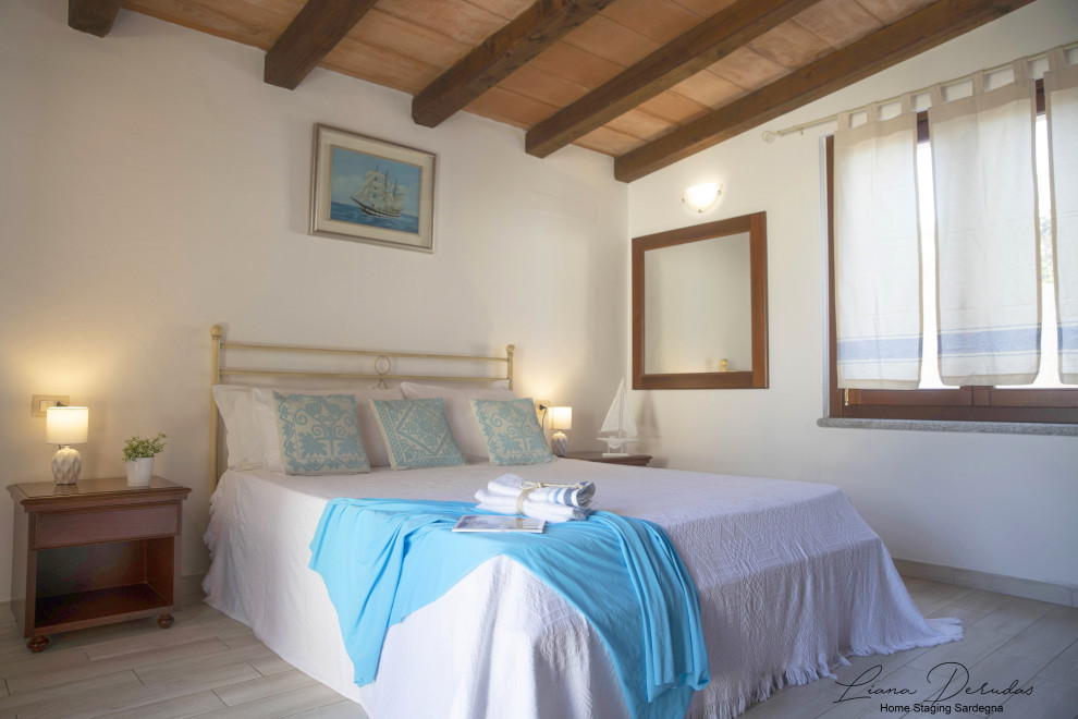 Ispirazione per una camera da letto mediterranea