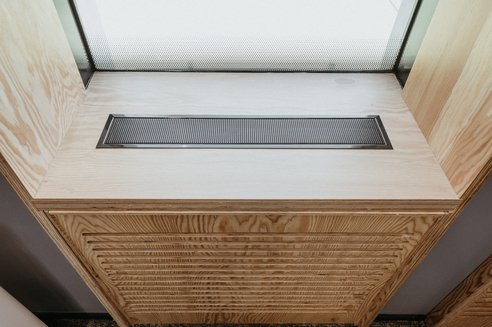 Обрамления стен и декоративные решетки на радиаторы