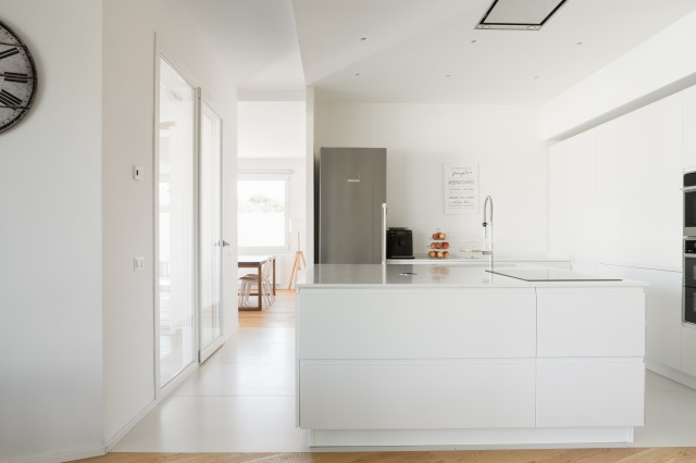 DM house contemporary-kitchen