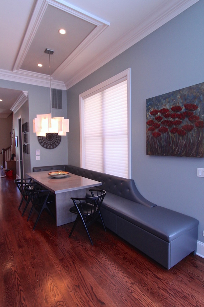 Transitional kitchen in Chicago.