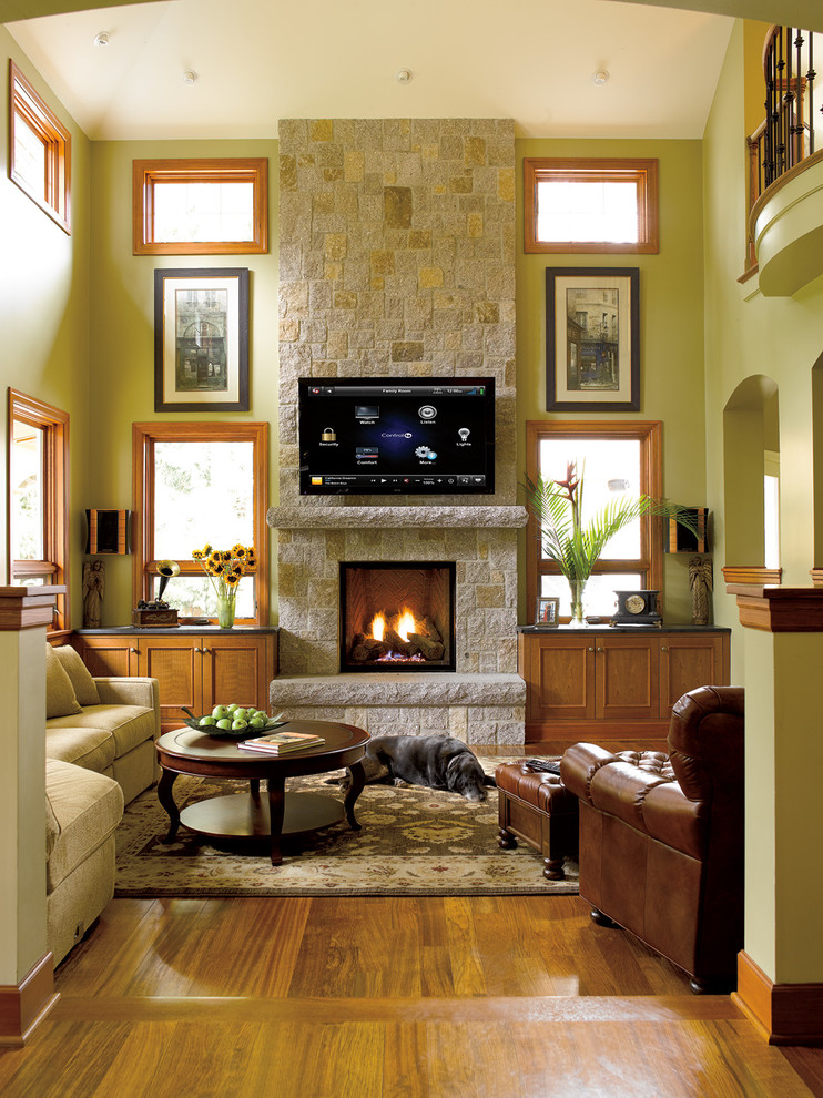 Design ideas for an arts and crafts family room in Minneapolis.