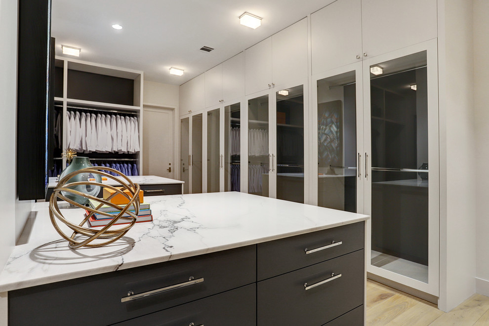 Modern Home by Allan Edwards