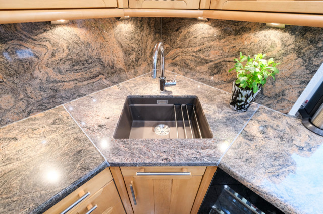 K&uuml;chenrenovierung: neue innovative Ger&auml;te country-kitchen