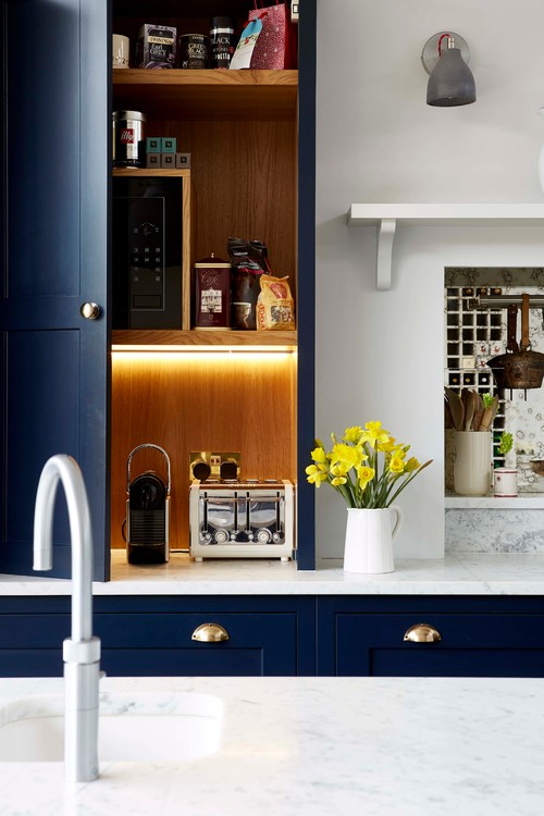 10 Ideas For Kitchen Cabinets That Sit On The Worktop