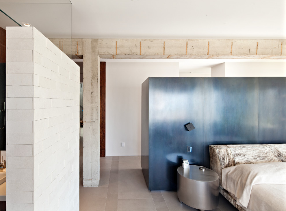 Design ideas for a contemporary master bedroom in San Francisco.