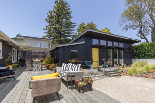 Couple Add a Backyard ADU for an Aging Parent (11 photos)