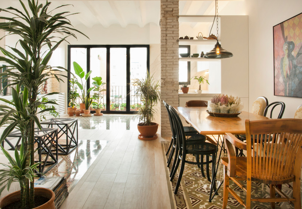 Design ideas for a contemporary living room in Valencia.