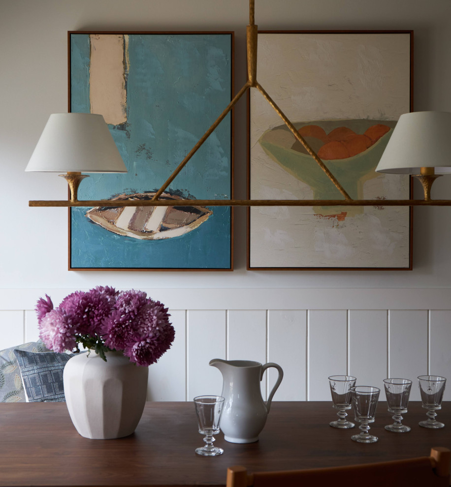 Example of a country dining room design in Chicago