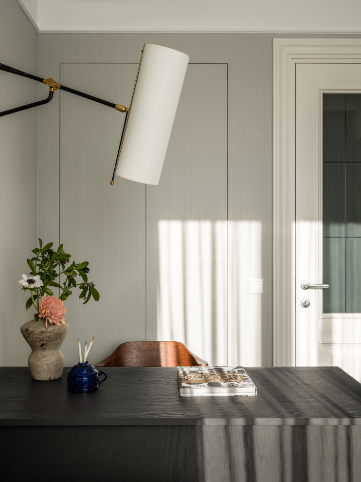 Светлая квартира для ценителей искусства в Москве 120 кв.м.