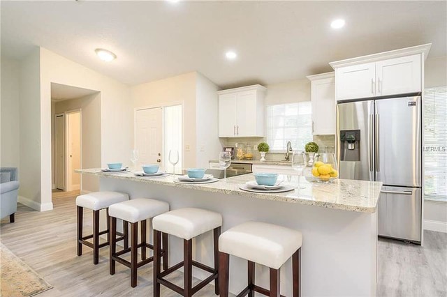 Kitchen contemporary-kitchen