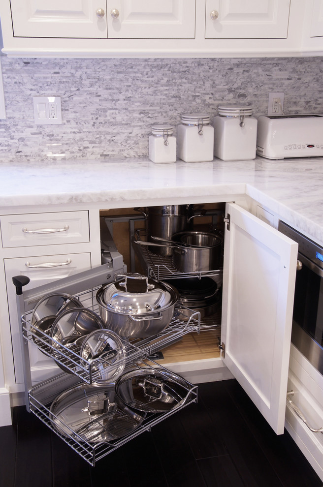 Kitchen Cabinetry, Magic corner